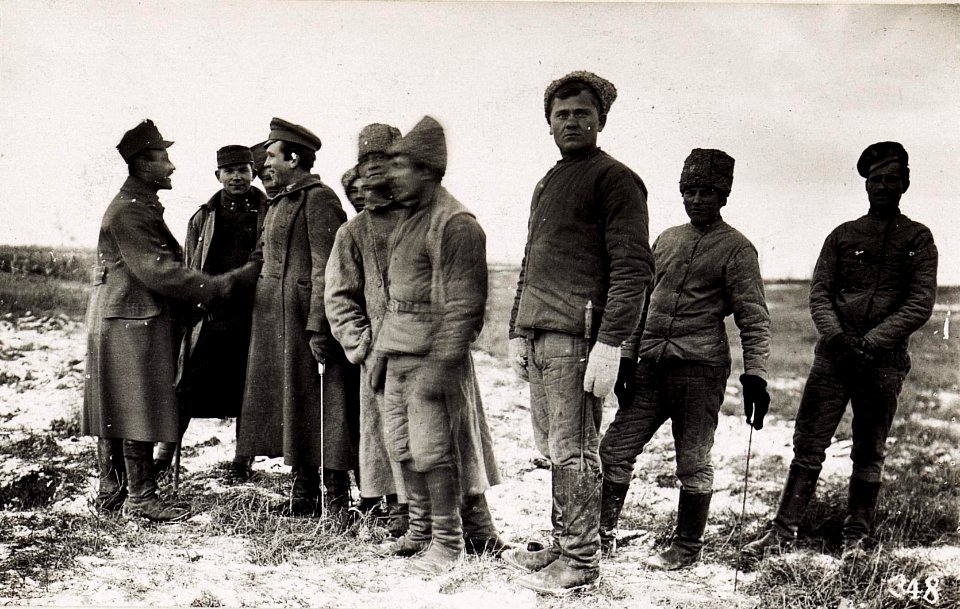Greeting Russian parlementaires (BildID 4816473)