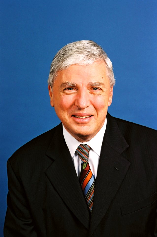 Former National Cancer Institute director Andrew von Eschenbach (2001 - 2006)