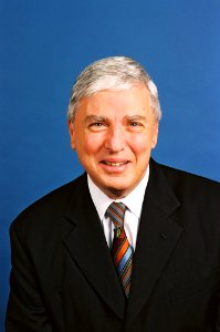 Former National Cancer Institute director Andrew von Eschenbach (2001 - 2006)