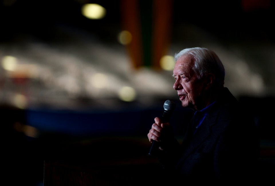 Former President Jimmy Carter speaks aboard USS Carl Vinson. (8515021031)