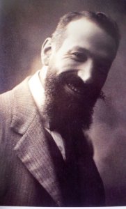 Formiggini qui rit