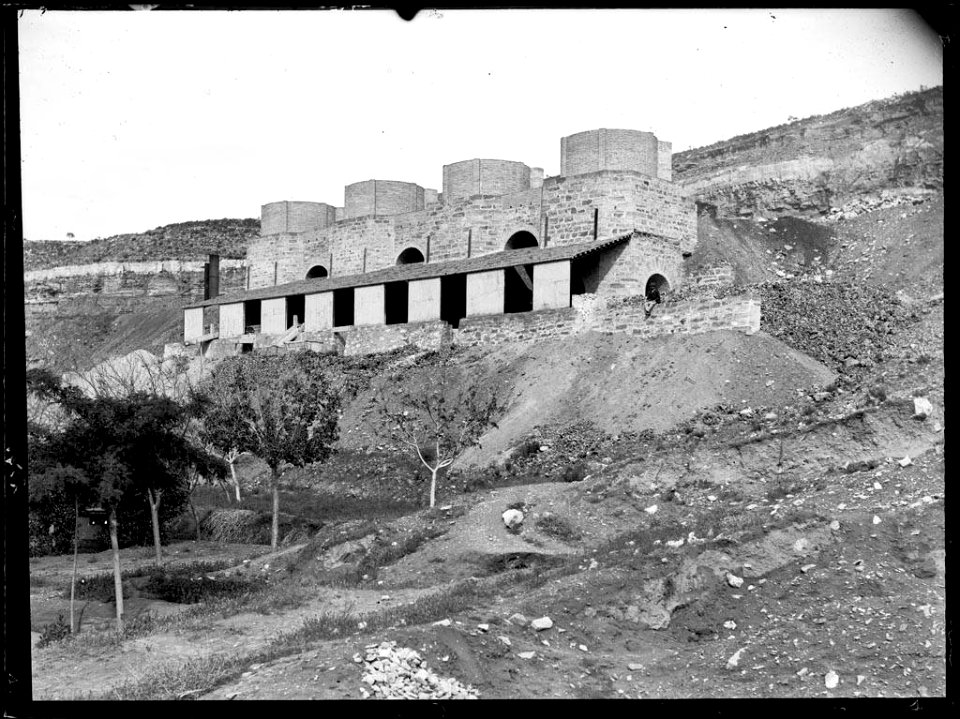Forns de ciment de les mines de carbó de la Granja d'Escarp