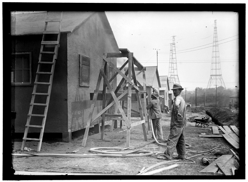 FORT McHENRY. CEMENT GUN USED IN BUILDING CAMP LCCN2016867761