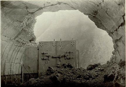 Fort Hermann. Treffer im Kommandantenzimmer (BildID 15462931)