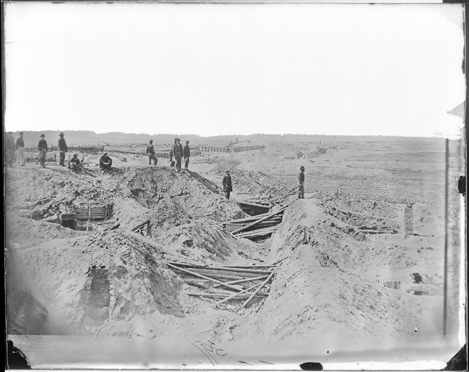 Fort Mahone, Petersburg, Va., after the evacuation (4167004436)