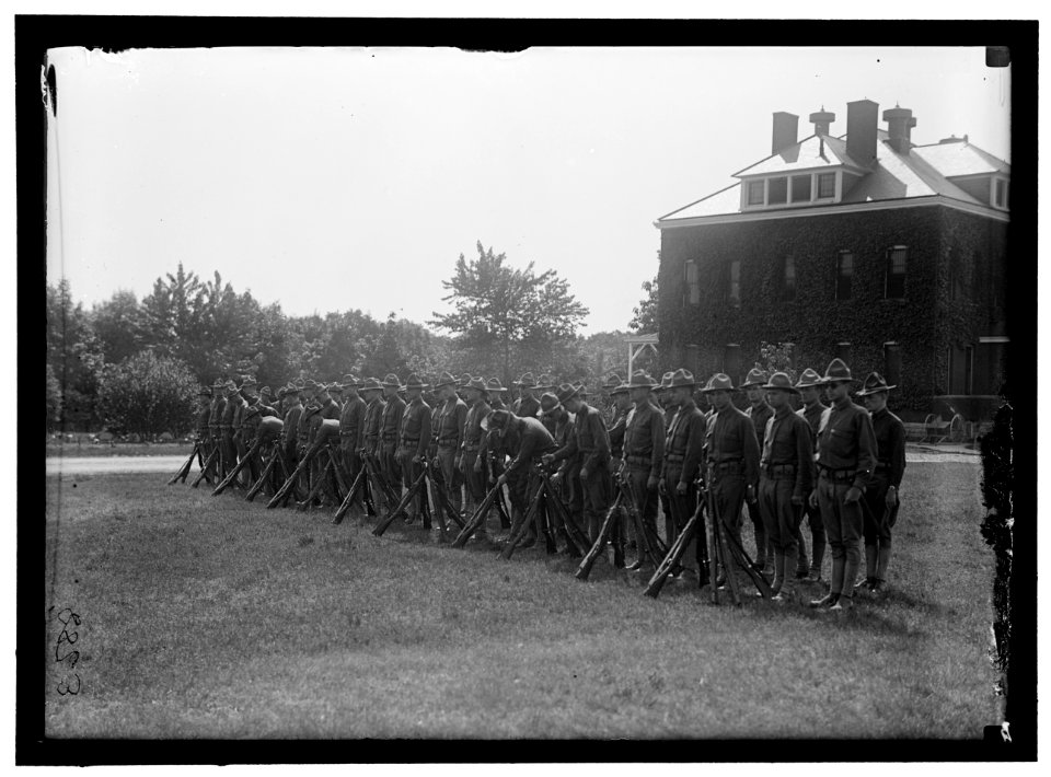 FORT MYER OFFICERS TRAINING CAMP LCCN2016867862