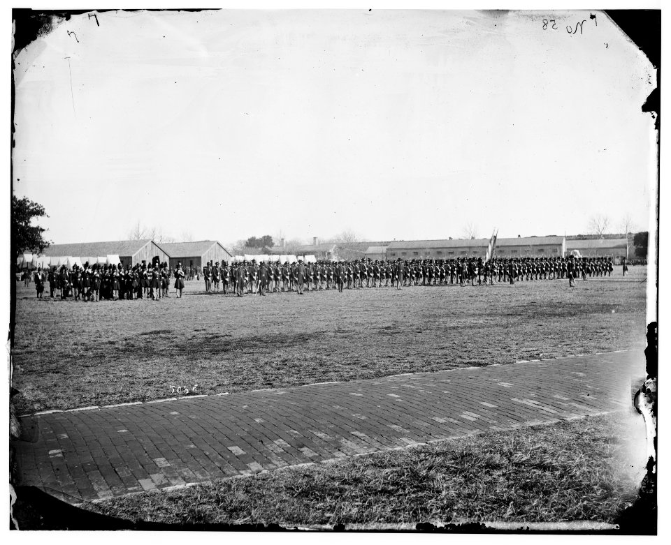 Fort Monroe, Va. 3d Pennsylvania Heavy Artillery on parade LOC cwpb.03674