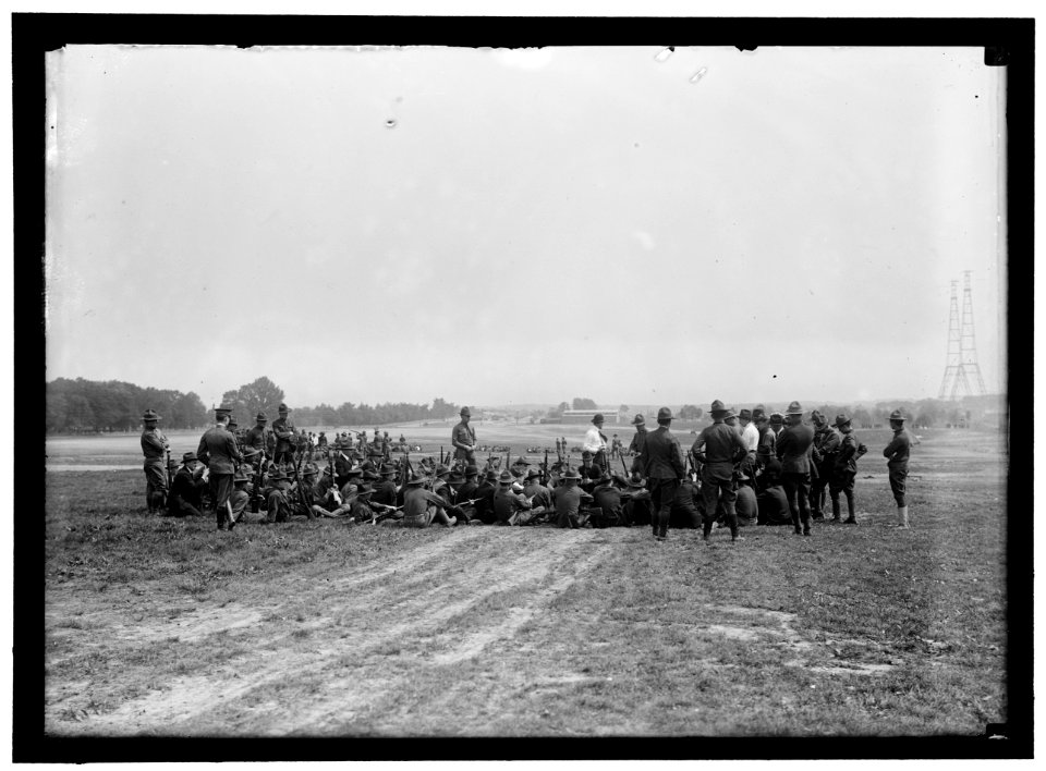 FORT McHENRY. GROUPS LCCN2016867747