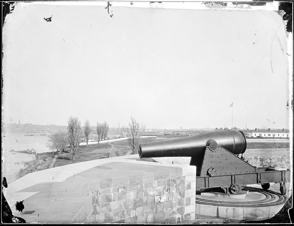 Fort on Governor's Island, N.Y. Harbor, N.Y - NARA - 528916
