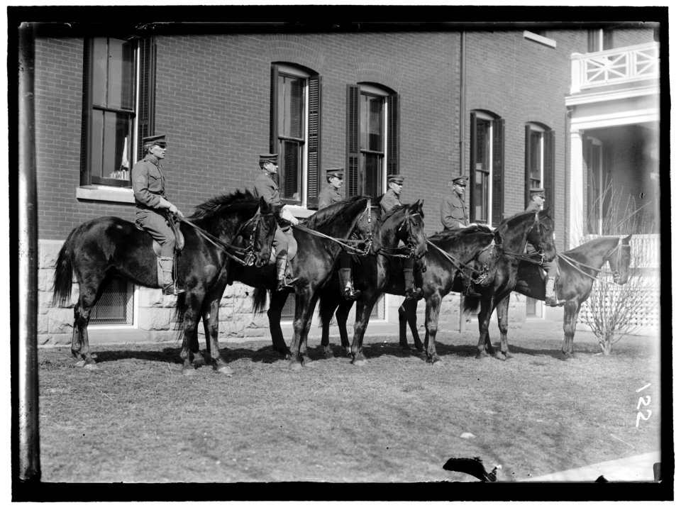 FORT MYER. UNIDENTIFIED GROUP OF OFFICERS ON HORSEBACK LOC hec.00067