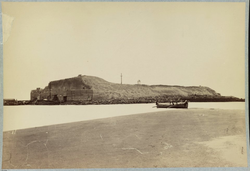 Fort Sumter in April, 1865 LCCN2014646440