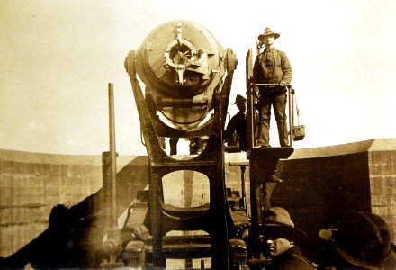 Fort Wadsworth, 12” gun ready for action, Staten Island, New York City (27725370874)