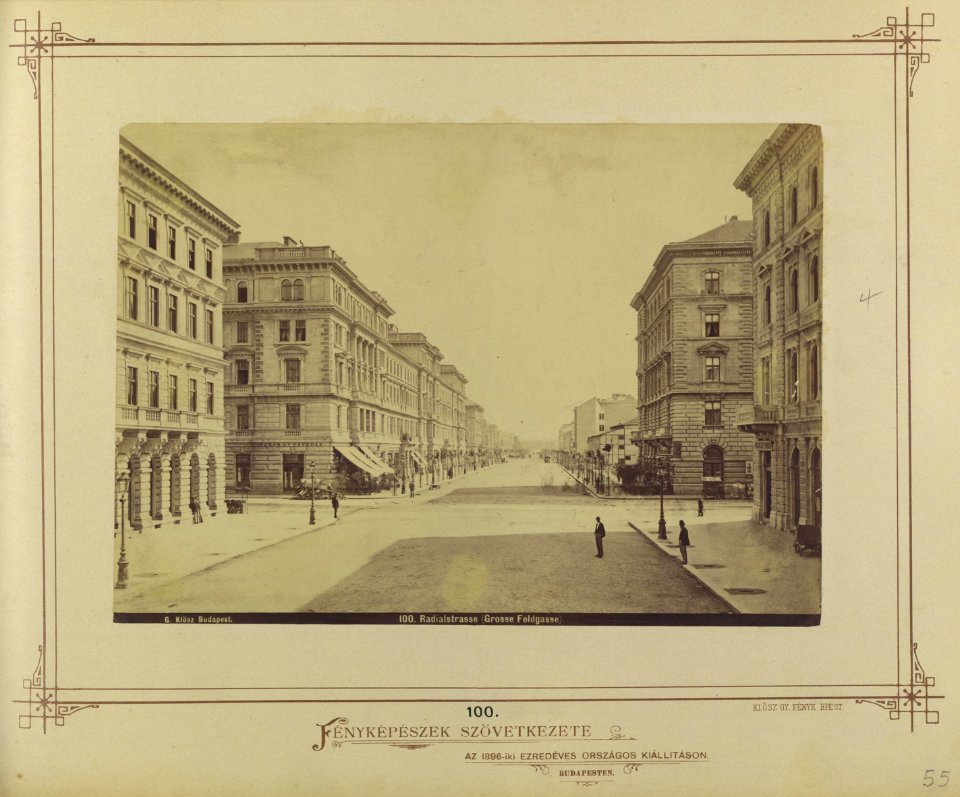Andrássy (Sugár) út a Városliget felé nézve, előtérben a Nagymező utca kereszteződése, 1878 körül - Budapest, Fortepan 82162