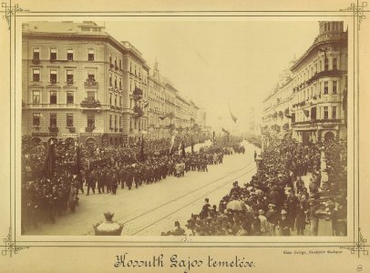 Budapest, Erzsébet körút, Kossuth Lajos temetési menete a Dohány utcánál. - Fortepan 82038