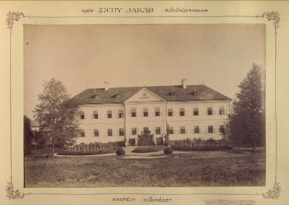 Boldogkőváralja, Borsod-Abaúj-Zemplén megye. A Péchy-Zichy-kastély elölnézete, 1895-1899 között. - Fortepan 83484