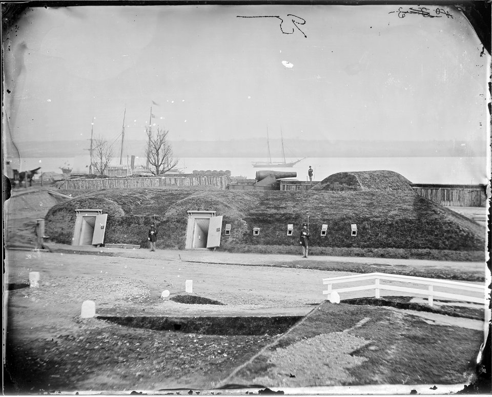 Forts on Potomac River. - Battery Rodgers, below Alexandria. - NARA - 524514
