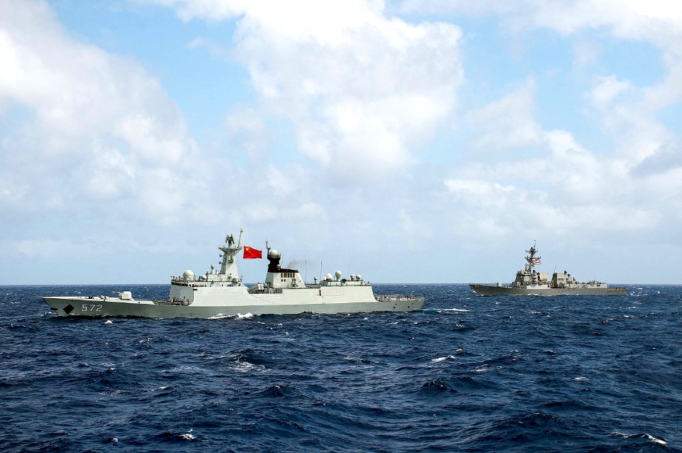 Forty Ships and Submarines Steam in Close Formation During RIMPAC 160728-N-EH218-109