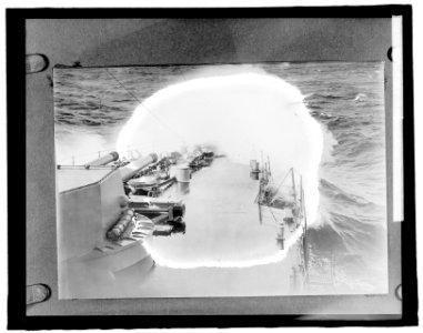 Forward deck of battleship LCCN2016826051