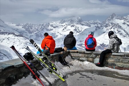 Rest skiers snow photo