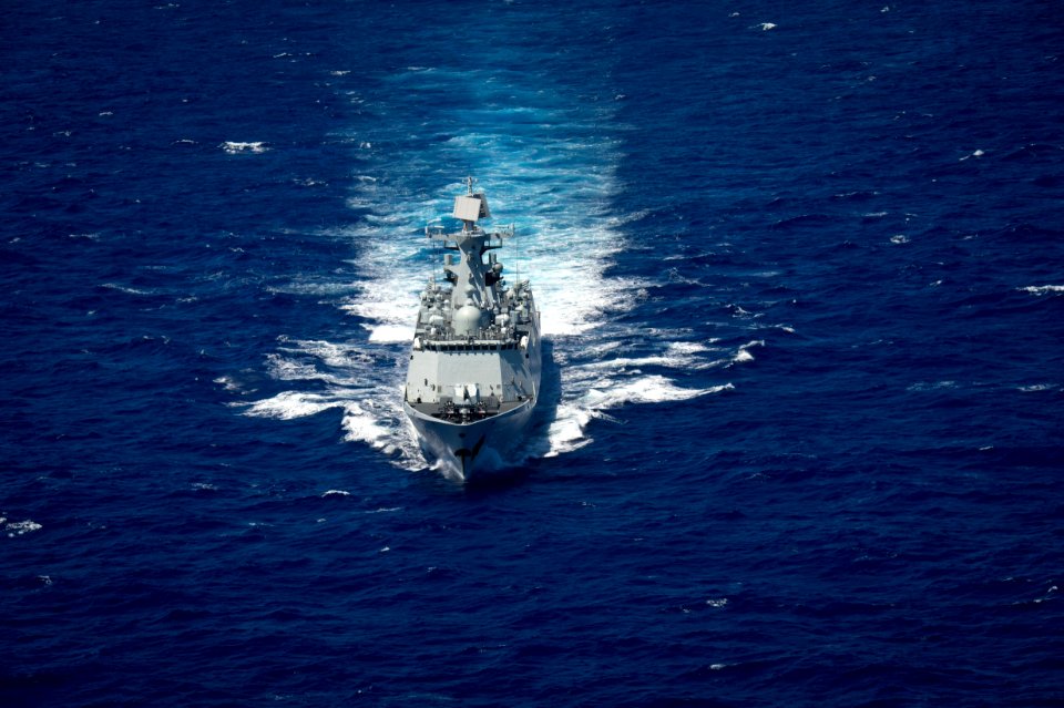 Forty Ships and Submarines Steam in Close Formation During RIMPAC - Hengshui (572) 160728-N-SI773-2576