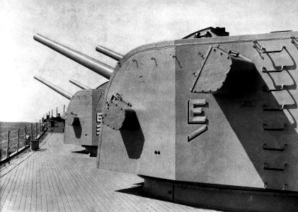Forward 155mm guns of USS Worcester (CL-144), in 1957