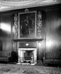 Forward end of the First Class Smoking Room on the 'Aquitania' (1914) RMG G10857