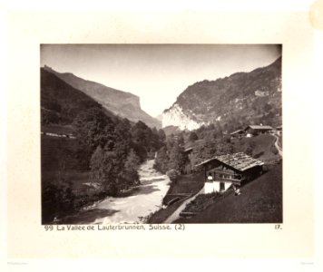 Fotografi av dal i Schweiz och kringliggande berg - Hallwylska museet - 103150 photo