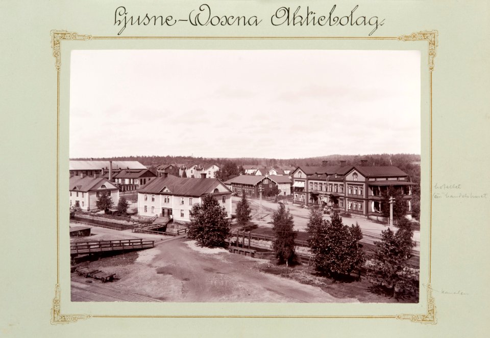 Fotografi av Ljusne. Hotellet (äv. handelshuset), kanalen - Hallwylska museet - 106750
