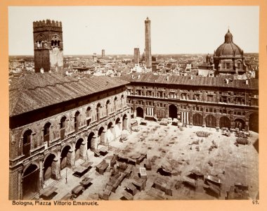 Fotografi av Piazza Vittorio Emanuele i Bologna, Italien - Hallwylska museet - 103005