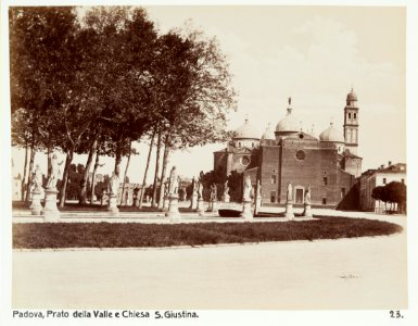 Fotografi av Padova. Prato della Valle e Chiesa S. Giustina - Hallwylska museet - 104930