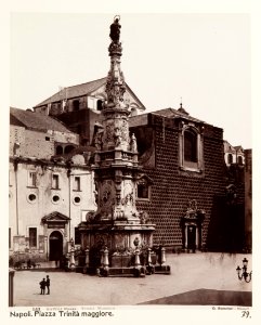 Fotografi av Piazza Trinità maggiore. Neapel, Italien - Hallwylska museet - 106838