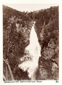 Fotografi av Sivlefossen vid Stalheimsberget. Sogn, Norge - Hallwylska museet - 105710