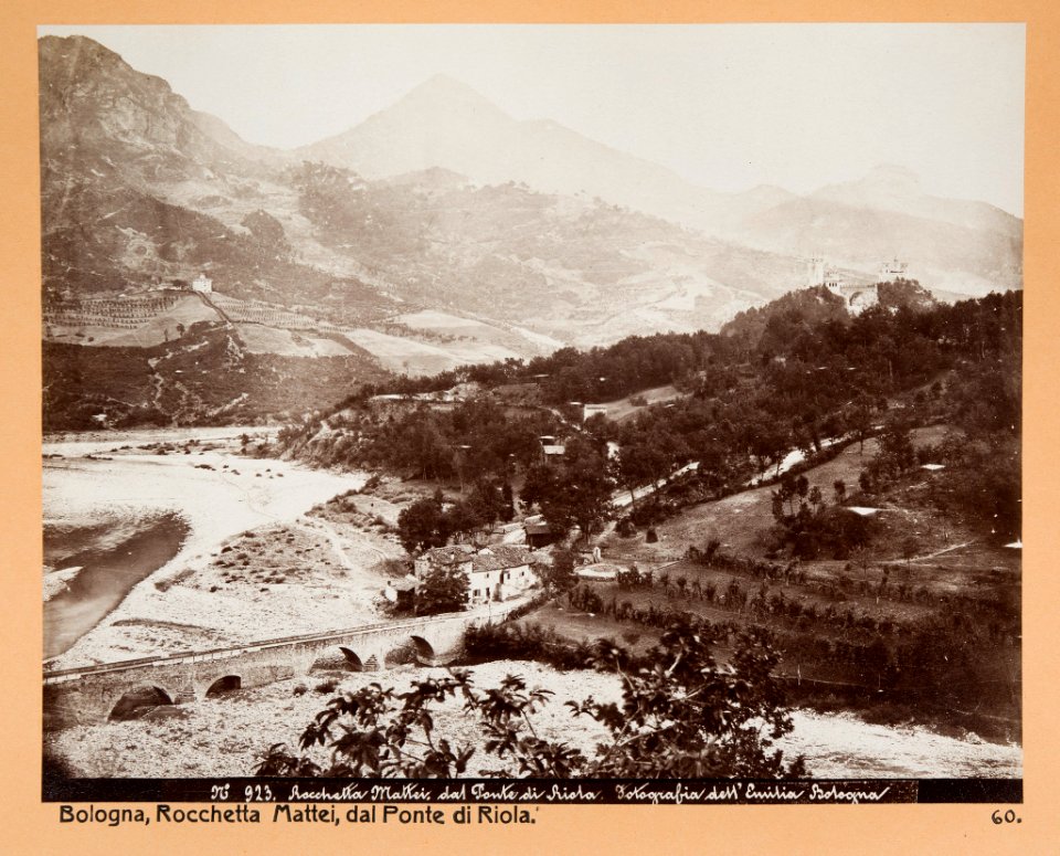 Fotografi av Rocchetta Mattei i Bologna - Hallwylska museet - 103006
