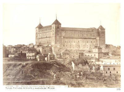 Fotografi av Toledo. Fachadas de levante y mediodia del Alcázar - Hallwylska museet - 105176