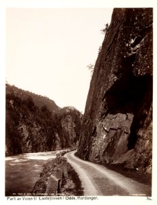 Fotografi av vägen till Låteforsen, Odde i Hardanger, Norge - Hallwylska museet - 105722