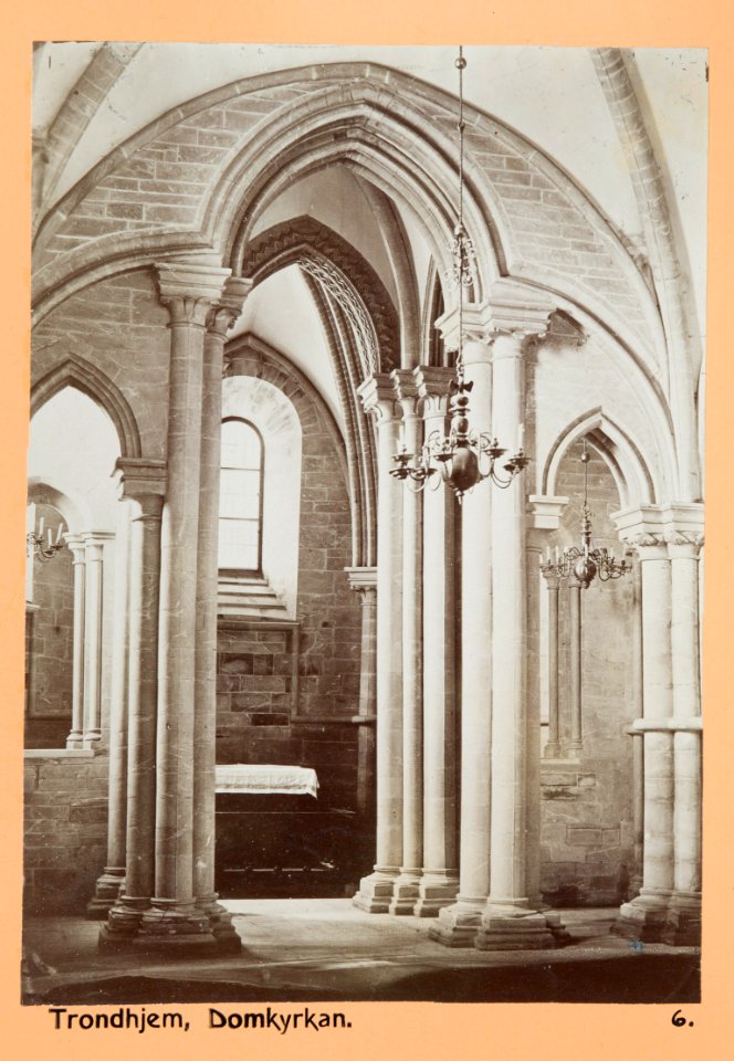 Fotografi från domkyrkan i Trondheim - Hallwylska museet - 104310