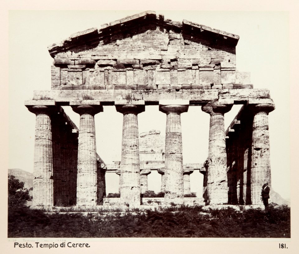 Fotografi på Ceres tempel i Paestum - Hallwylska museet - 104089