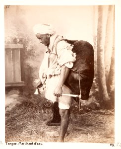 Fotografi från Tanger på vattenförsäljare, Marocko, 1800-tal - Hallwylska museet - 107256 photo