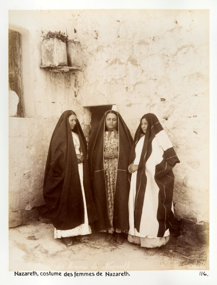Fotografi på kvinnor från Nasaret - Hallwylska museet - 104239