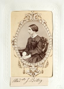 Fotografiporträtt på Anna Billich, 1860-tal - Hallwylska museet - 107630 photo