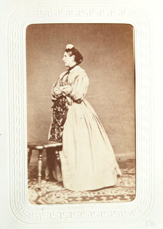 Fotografiporträtt på Augusta Kempe, 1800-talets mitt - Hallwylska museet - 107628