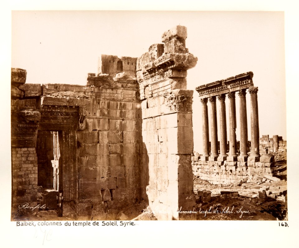 Fotografi på romerska tempelruiner i Balbek - Hallwylska museet - 104287