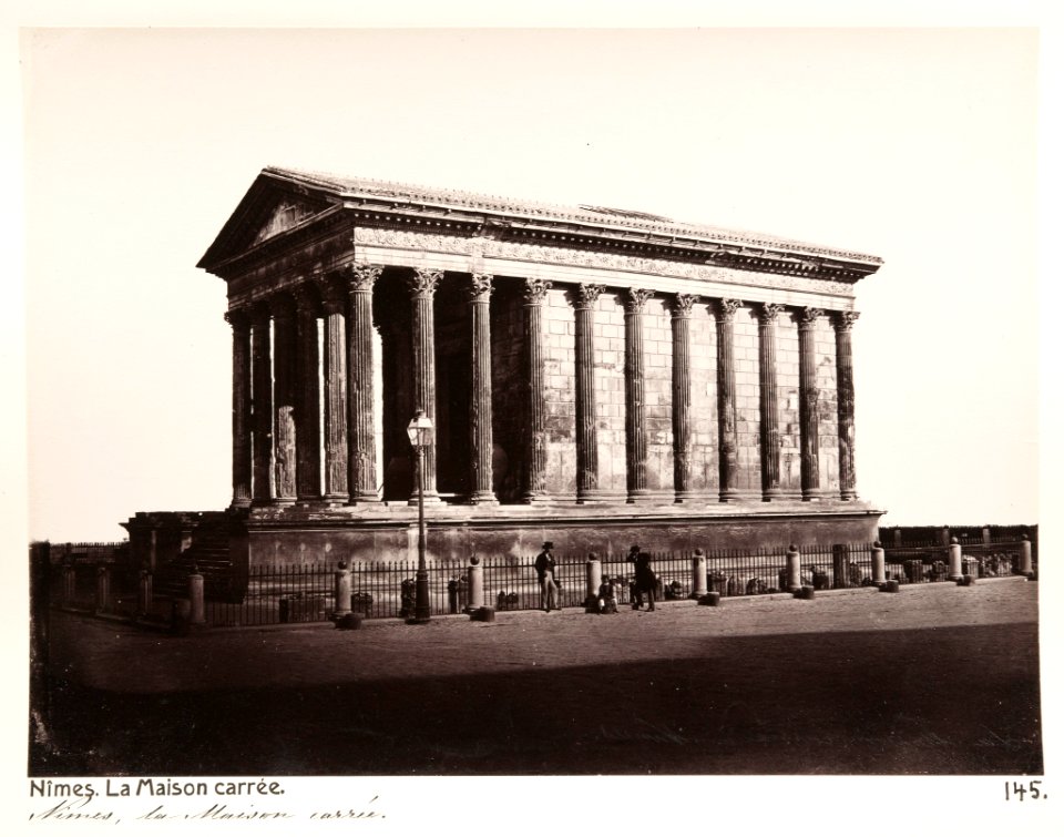 Fotografi på templet Maison Carrée i Nîmes - Hallwylska museet - 107237