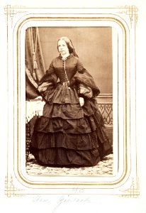 Fotografiporträtt på Fru Henriette Giesecke - Hallwylska museet - 107832