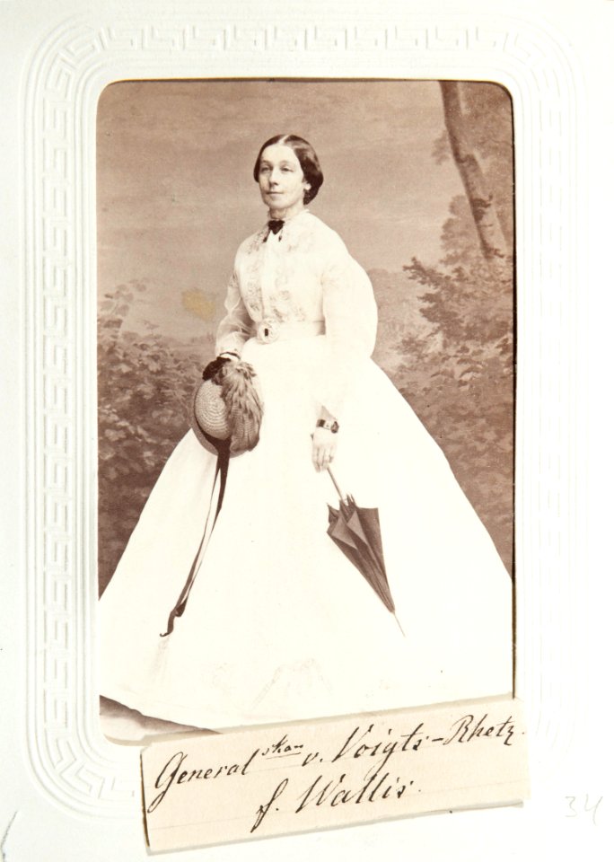 Fotografiporträtt på Albertina von Voigts-Rhetz, 1800-tal - Hallwylska museet - 107612
