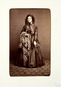 Fotografiporträtt på kvinna - Hallwylska museet - 107785