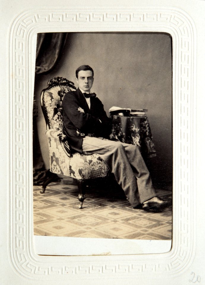 Fotografiporträtt på Ernst Wallis, 1860-tal - Hallwylska museet - 107598