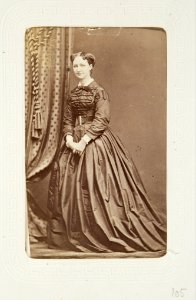 Fotografiporträtt på Hilma Winroth, 1800-talets andra hälft - Hallwylska museet - 107667 photo