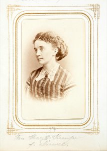 Fotografiporträtt på Johanna Henriette Kempe, f. Diewel, 1860-tal - Hallwylska museet - 107829 photo