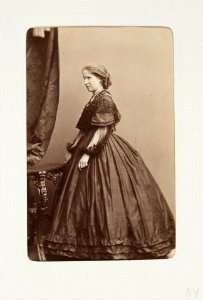 Fotografiporträtt på kvinna - Hallwylska museet - 107752